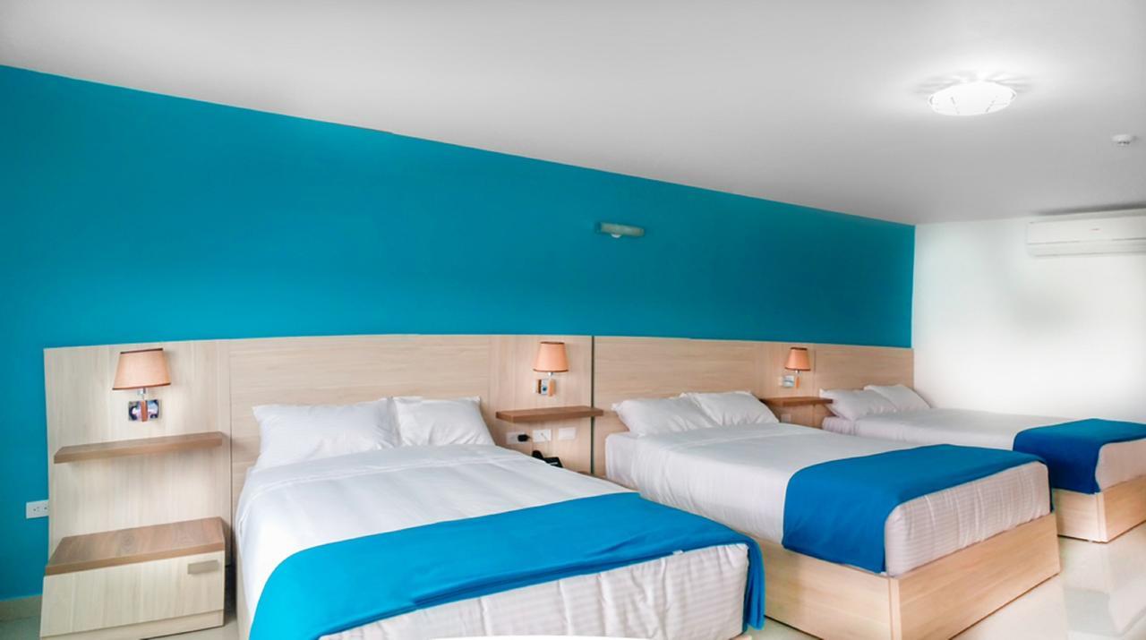 Hotel - Centro Comercial Punta Del Mar Salinas (Santa Elena) Bilik gambar