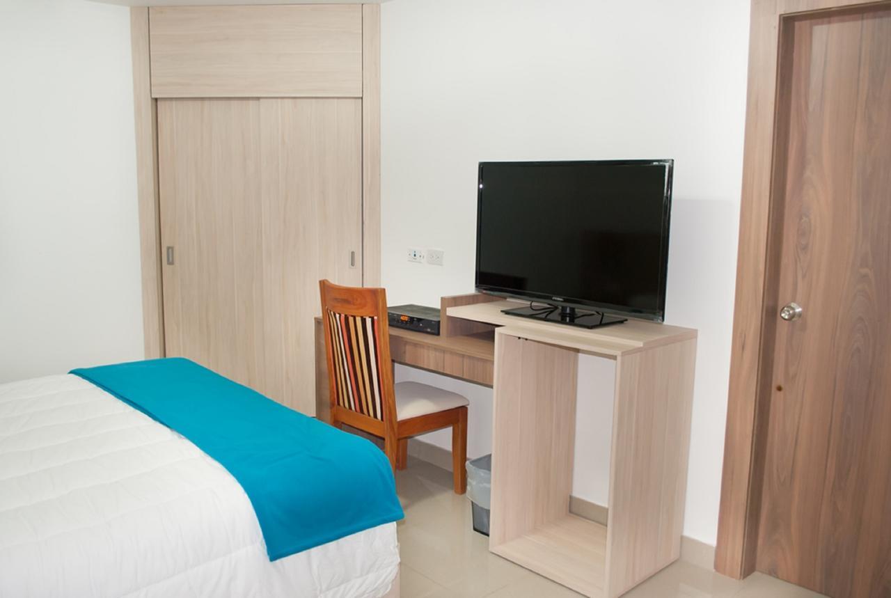 Hotel - Centro Comercial Punta Del Mar Salinas (Santa Elena) Bilik gambar